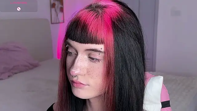 Vailyreb_ webcam
