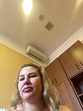 Passion-Blondy webcam