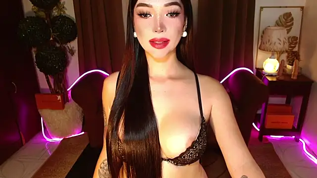 MouthWatering_Ayesha webcam