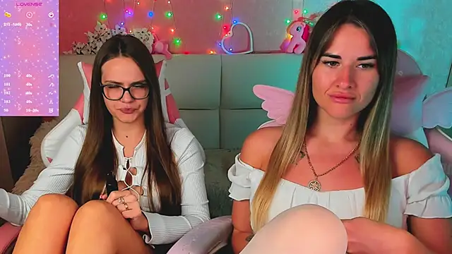 hotty_girls_here webcam
