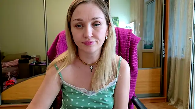 Sorceress_Evelina webcam