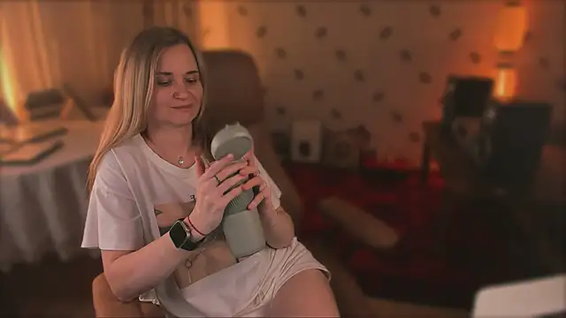 MiaSparkes webcam