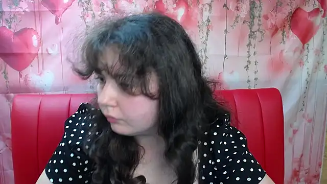 NeonilaLisova webcam