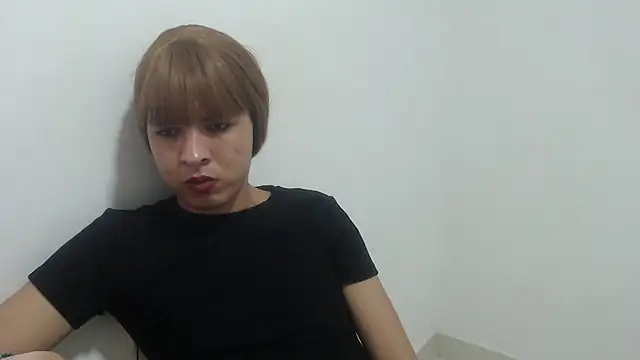 estefania224 webcam