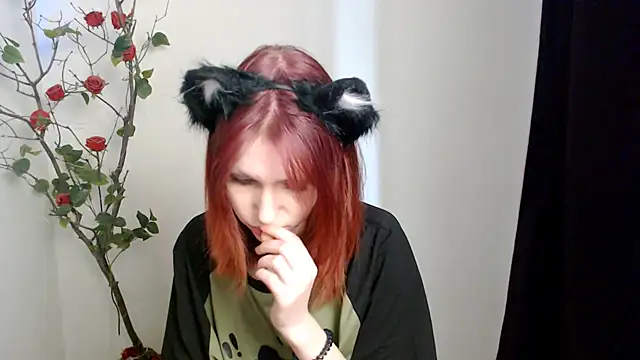 GuessMe___ webcam