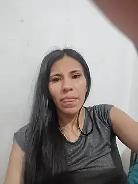 Annitarogers_ webcam