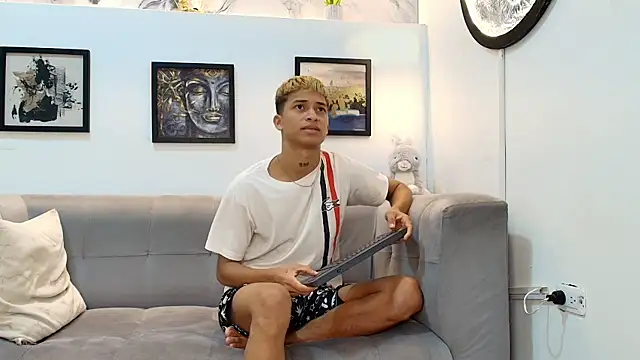 GOLD_BOYS webcam