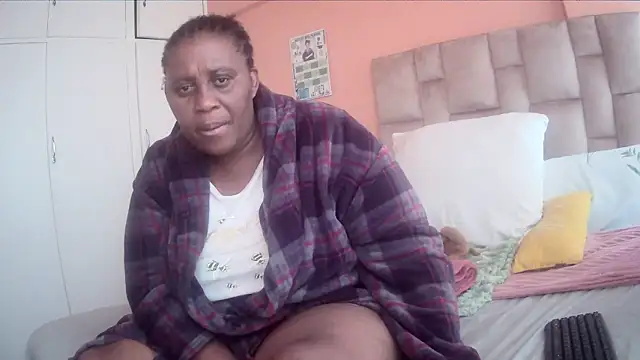HUGEASSXXXXX webcam