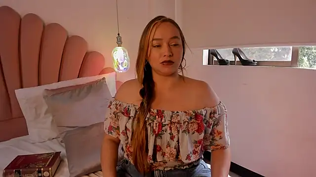 SabrinaVantress webcam