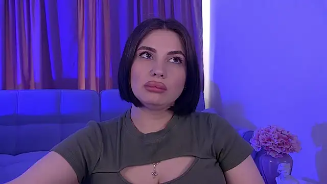 AdrianaToress webcam