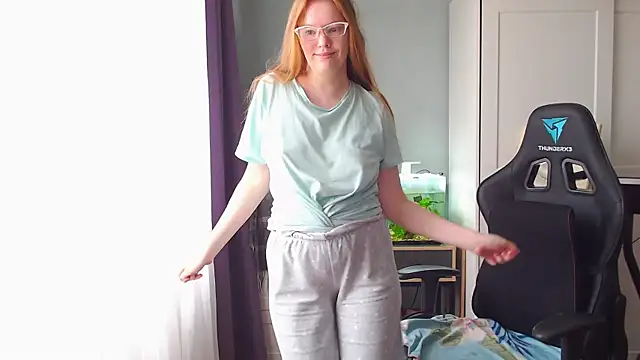 Lady_Inari webcam