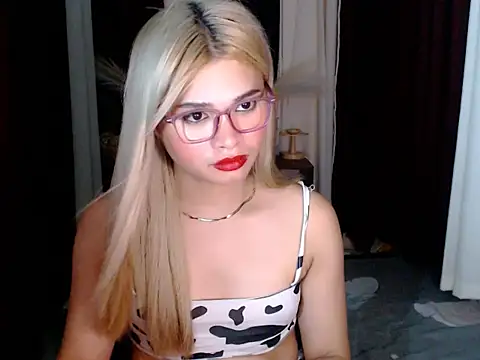 SweetyScarlet webcam