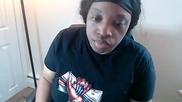 Sexymona1218 webcam