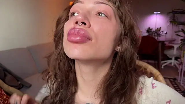 Damsel__ webcam