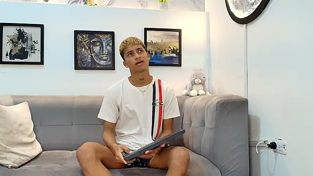 GOLD_BOYS webcam