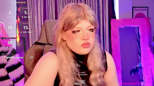 LilithNlsn webcam