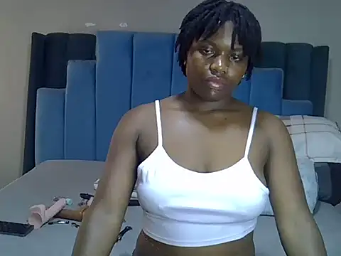 melanin_moon webcam