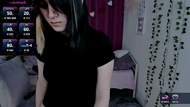 Alexa_Lexi_ webcam