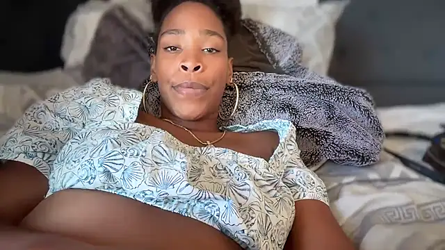 Cum2Charm webcam