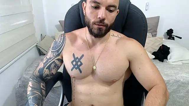 Isaac_Carter webcam