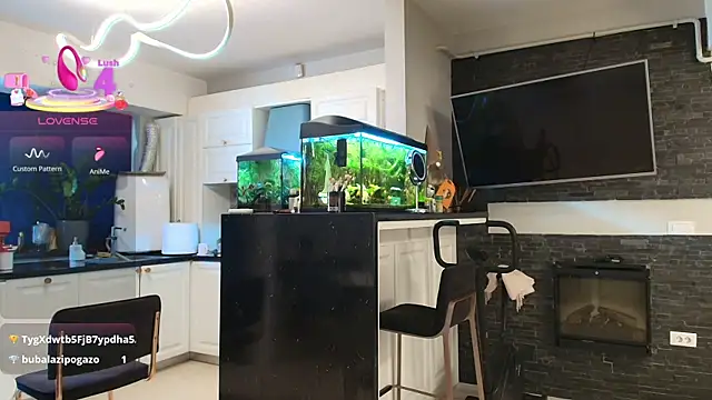 Layla- webcam