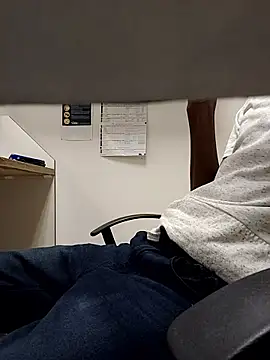 RETURNOFTPNUTS webcam