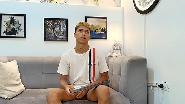 GOLD_BOYS webcam
