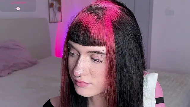 Erodia73 - Couple webcam sex chat