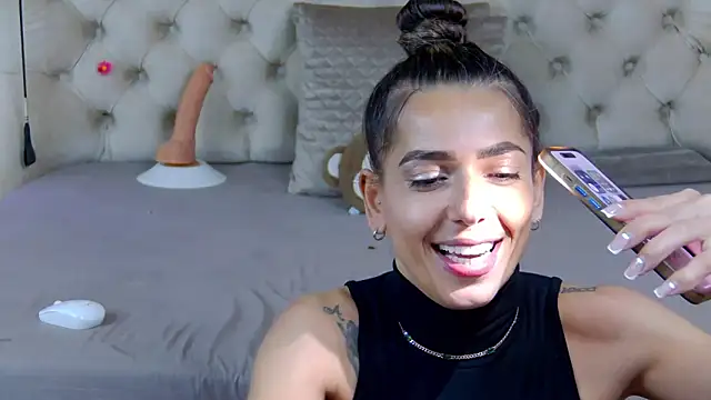 PlayfulShow webcam