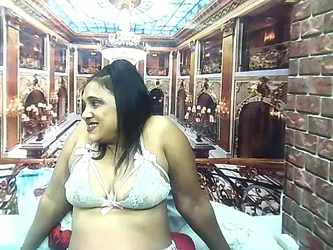 IndianSexyLady20 webcam