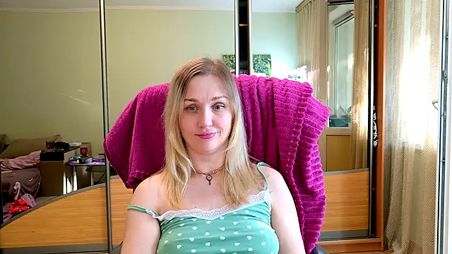 Sorceress_Evelina webcam