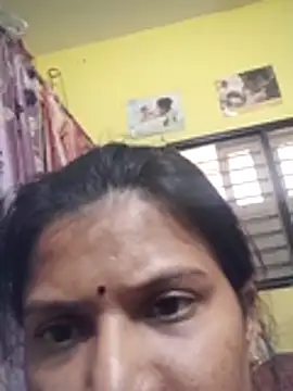 kirti-sharma webcam