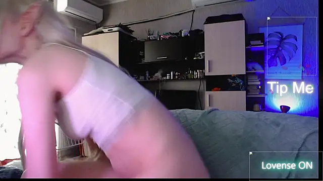 mischellemeow13 webcam