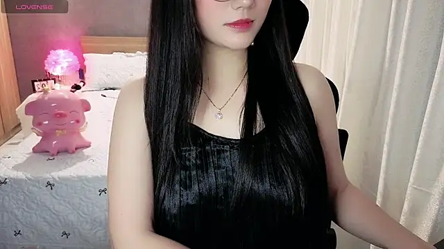 JENNIE-16's room