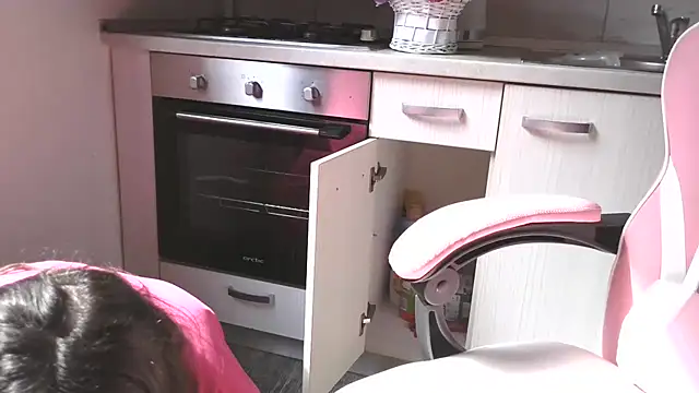 LovelyJulliette webcam