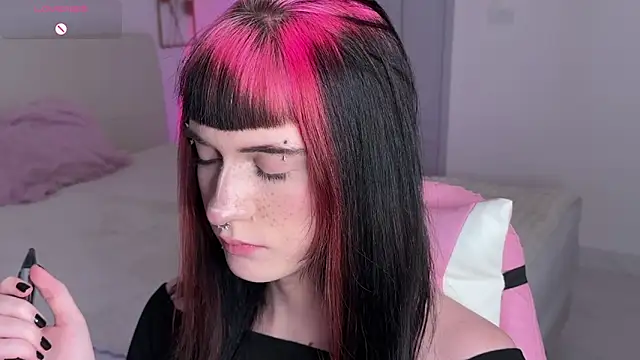 Vailyreb_ webcam