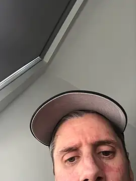 Awkwardguy webcam