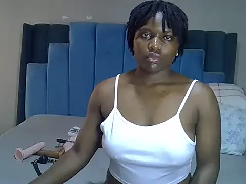 melanin_moon webcam