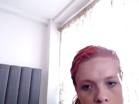 saara_johnson496 webcam