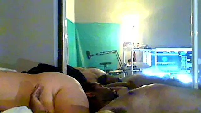 DizzyGirth webcam