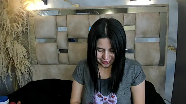 Cata_black webcam