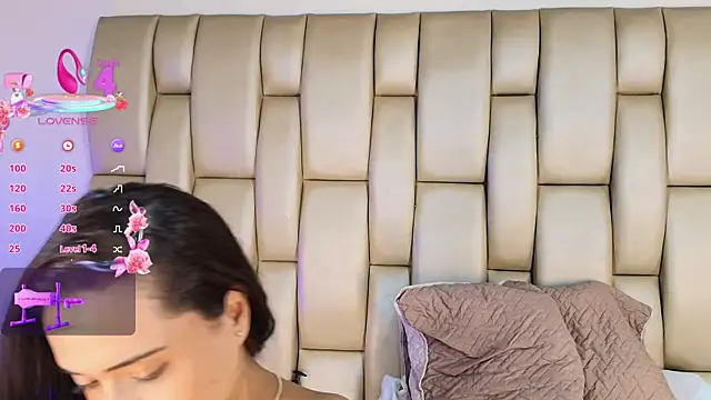 Sweet--Zoe webcam