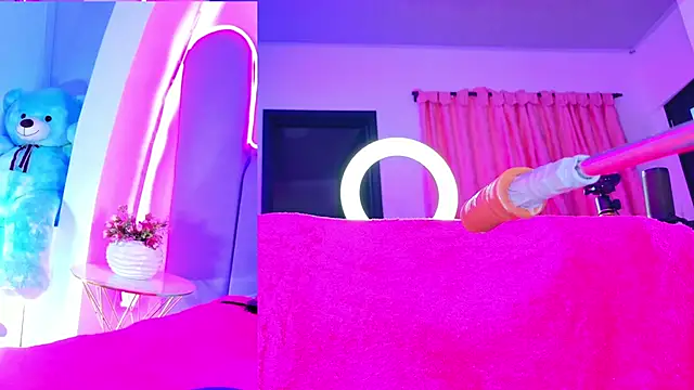 NathaxaLeans webcam