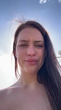 KikiWatson live sex cam
