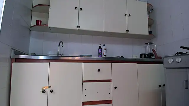 BustyGlow webcam