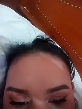 _Miaaleon webcam