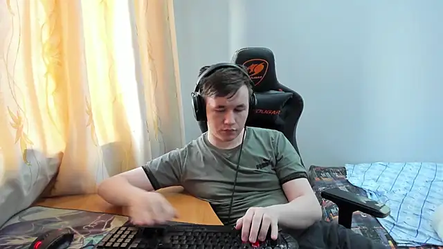 iliaskrislove webcam
