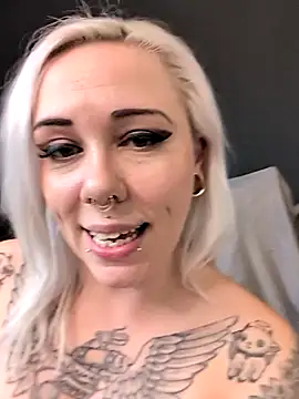 sarah_sky_official webcam