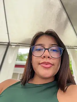 sara_calderon webcam