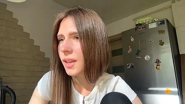 ZaraGuyette webcam